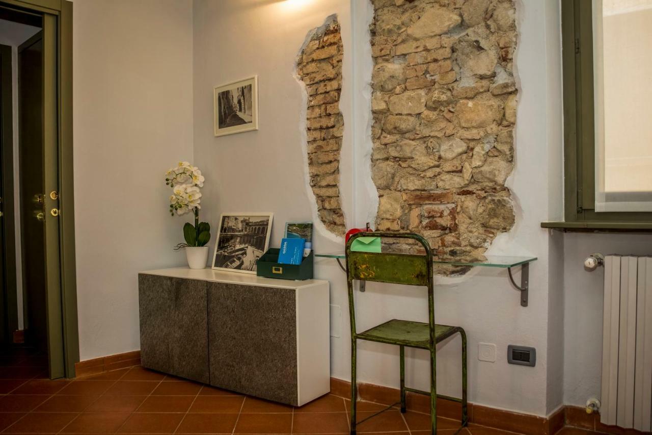 Goccia Di Lago Desenzano del Garda Eksteriør billede