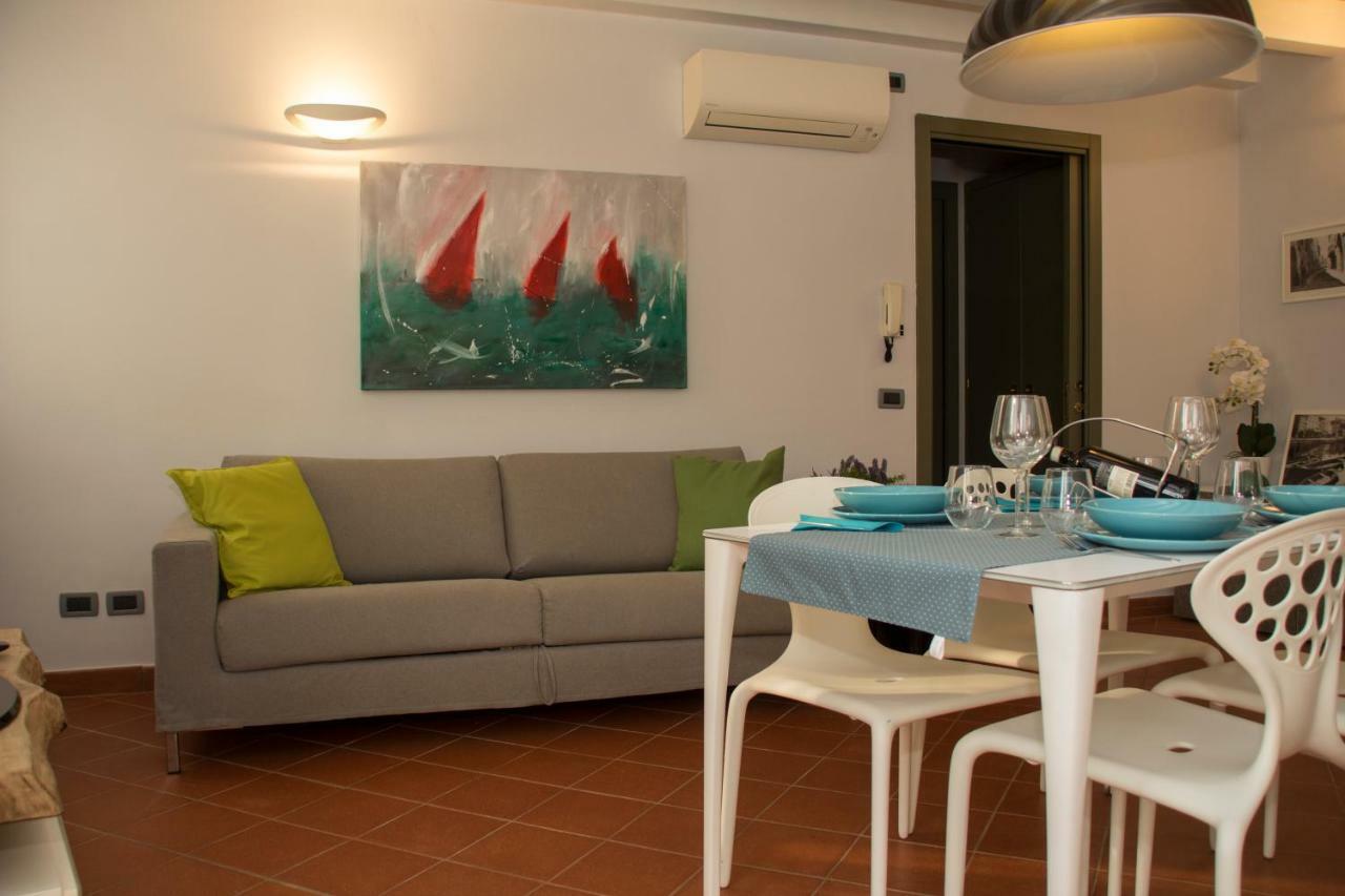 Goccia Di Lago Desenzano del Garda Eksteriør billede