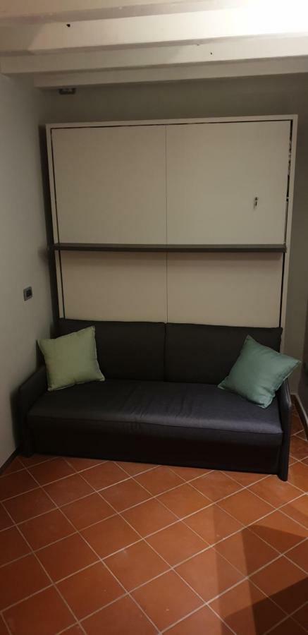 Goccia Di Lago Desenzano del Garda Eksteriør billede