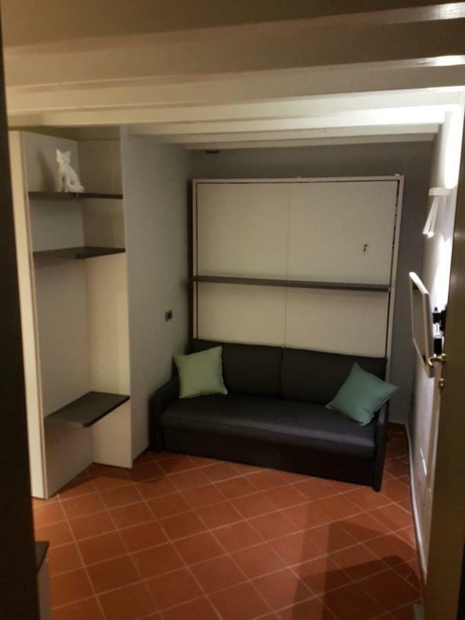 Goccia Di Lago Desenzano del Garda Eksteriør billede
