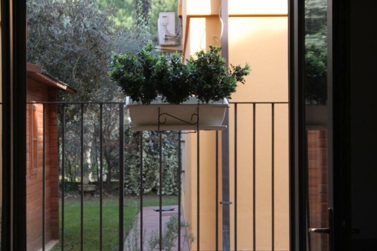 Goccia Di Lago Desenzano del Garda Eksteriør billede