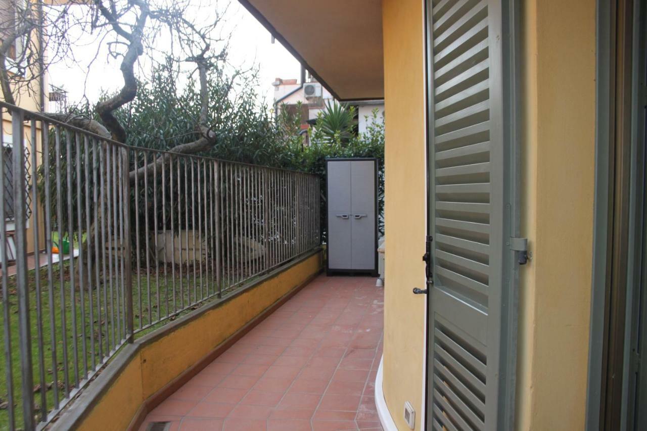Goccia Di Lago Desenzano del Garda Eksteriør billede